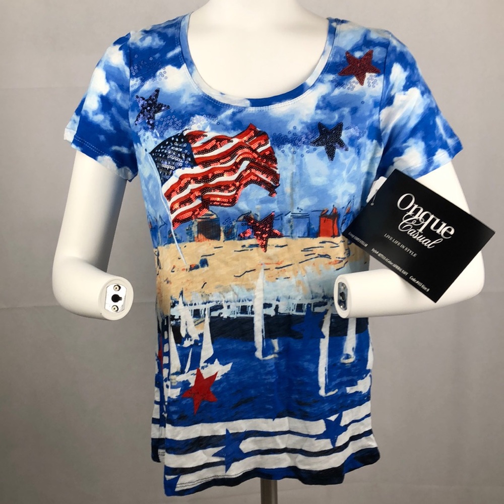NWT Women’s Onque  tee shirt Sz Small flag